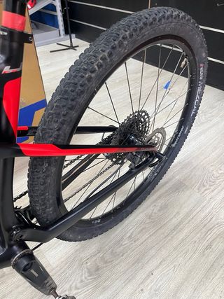 Bicicleta de Wilier doble de Montaña