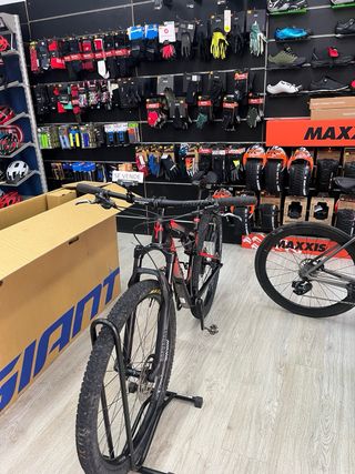 Bicicleta de Wilier doble de Montaña