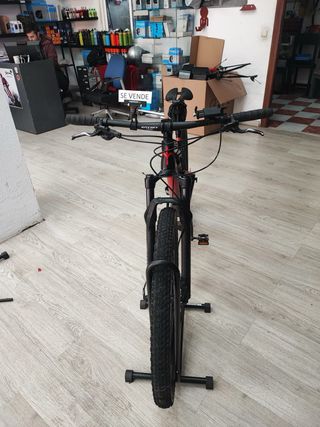 Bicicleta de Wilier doble de Montaña