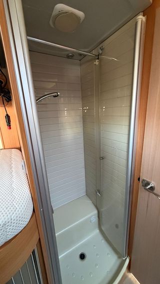 Autocaravana Burstner Aviano I728