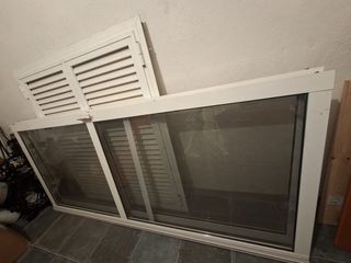 Ventanal aluminio blanco con mosquitera