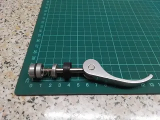 Cierre rápido sillín MTB TIHA