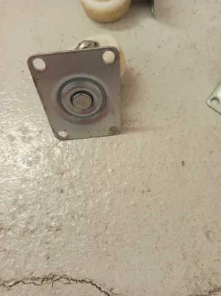 Ruedas para muebles (4 unidades)