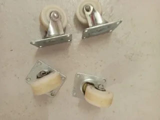 Ruedas para muebles (4 unidades)