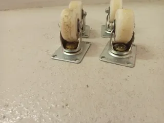 Ruedas para muebles (4 unidades)