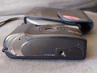 Konica Big Mini BM-311Z Zoom Cámara