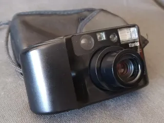 Konica Big Mini BM-311Z Zoom Cámara