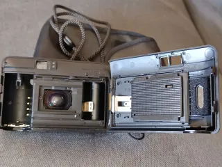 Konica Big Mini BM-311Z Zoom Cámara