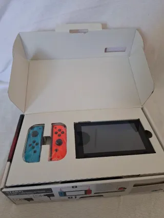 Nintendo Switch + Tarjeta 128 GB
