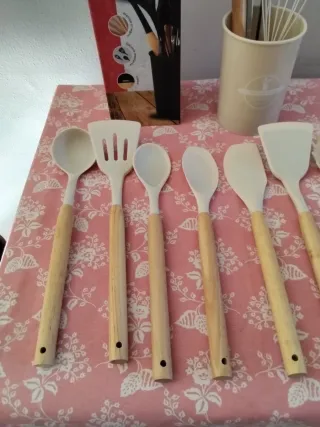 Set Utensili Cucina Silicone e Legno