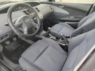 Nissan Primera 2004