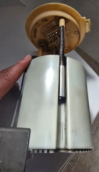 Bomba Seat León 1.9 TDI 105cv A2C53165912