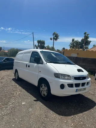 Hyundai H1 2003