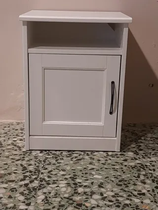 Mesita de noche Ikea blanca