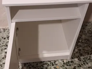 Mesita de noche Ikea blanca