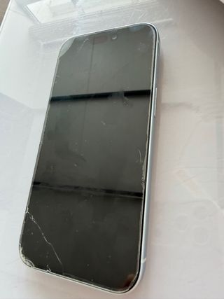 iPhone 15 128GB