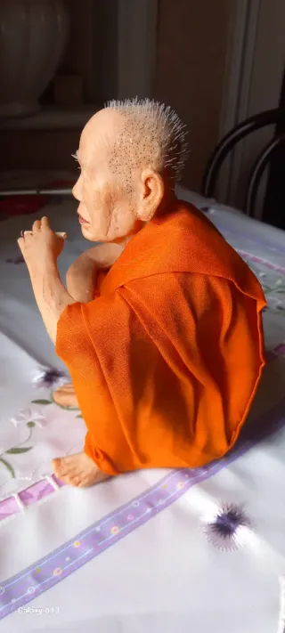 Statuetta Monaco Buddista Resina