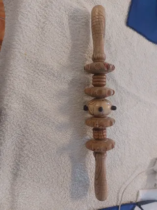 Masajeador de madera 37cm