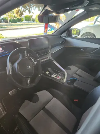 PEUGEOT 3008 GT HYBRID4 300CV -COMO NUEVO- 40000km