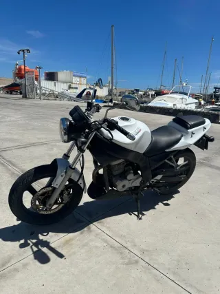 Daelim 125 Roadwin 2016