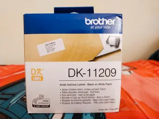 Brother DK11209 Etiquetas Dirección Pequeñas