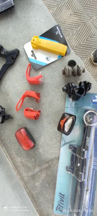 Piezas de bicicleta: sillines y tija