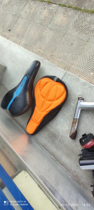 Piezas de bicicleta: sillines y tija