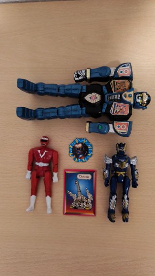 MEGAPACK Power Rangers (figuras + tazo + cromo)