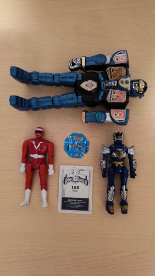 MEGAPACK Power Rangers (figuras + tazo + cromo)