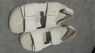 Sandali Zara unisex taglia 37 Adatti per bambini