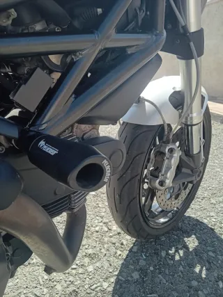 Ducati Monster 696 2010