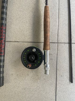 Mulinelli e canne da pesca misti