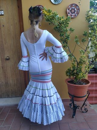 Traje de flamenca blanco