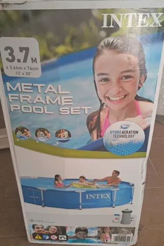 Piscina Intex Metal Frame 3.7m