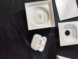 AirPods Pro 2 con gomas de repuesto
