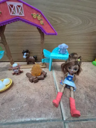 Enchantimals Campamento Tienda y Accesorios