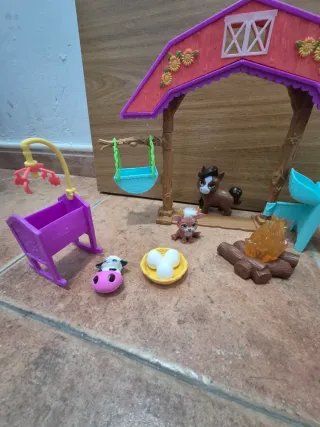 Enchantimals Campamento Tienda y Accesorios