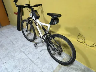 Bicicleta de Montaña KTM
