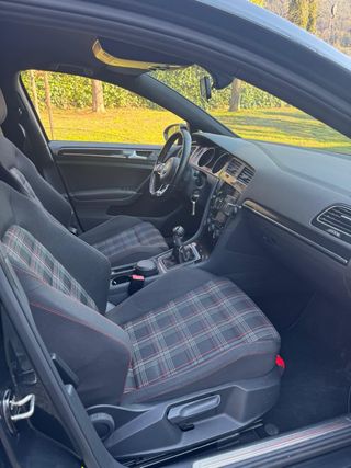 Volkswagen Golf GTI 2014