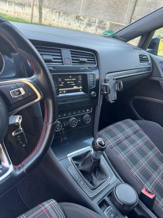 Volkswagen Golf GTI 2014