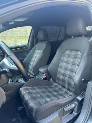 Volkswagen Golf GTI 2014