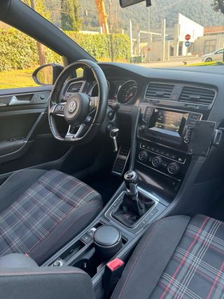 Volkswagen Golf GTI 2014