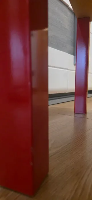 Mesa auxiliar roja - IKEA