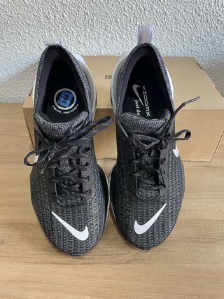 Nike ZoomX Invincible Run Flyknit 3