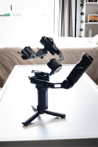 Estabilizador DJI RS3 MINI + Mango SmallRig