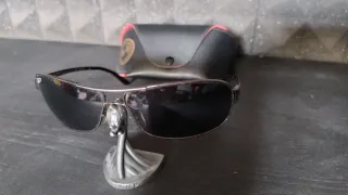 Ray-Ban Occhiali da Sole Neri e Argento
