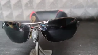 Ray-Ban Occhiali da Sole Neri e Argento