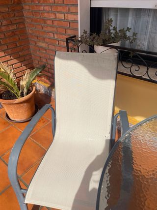 Mesa y 4 sillas Jardín Cristal Metal