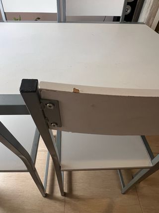 Mesa y 4 Sillas Comedor