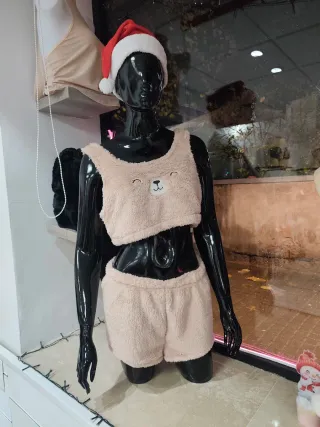 Maniquís para tienda de ropa